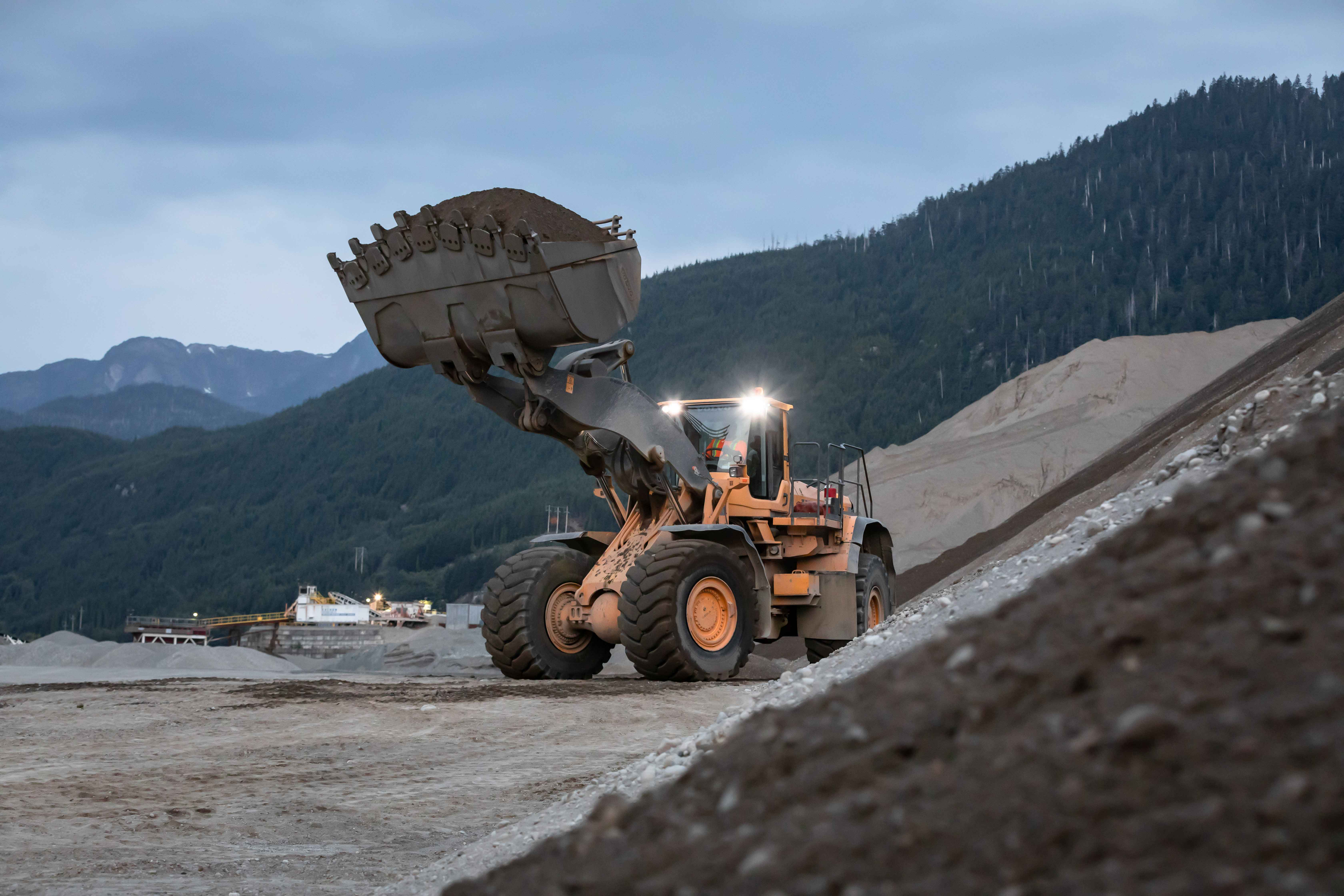Arthon Quarry and Construction